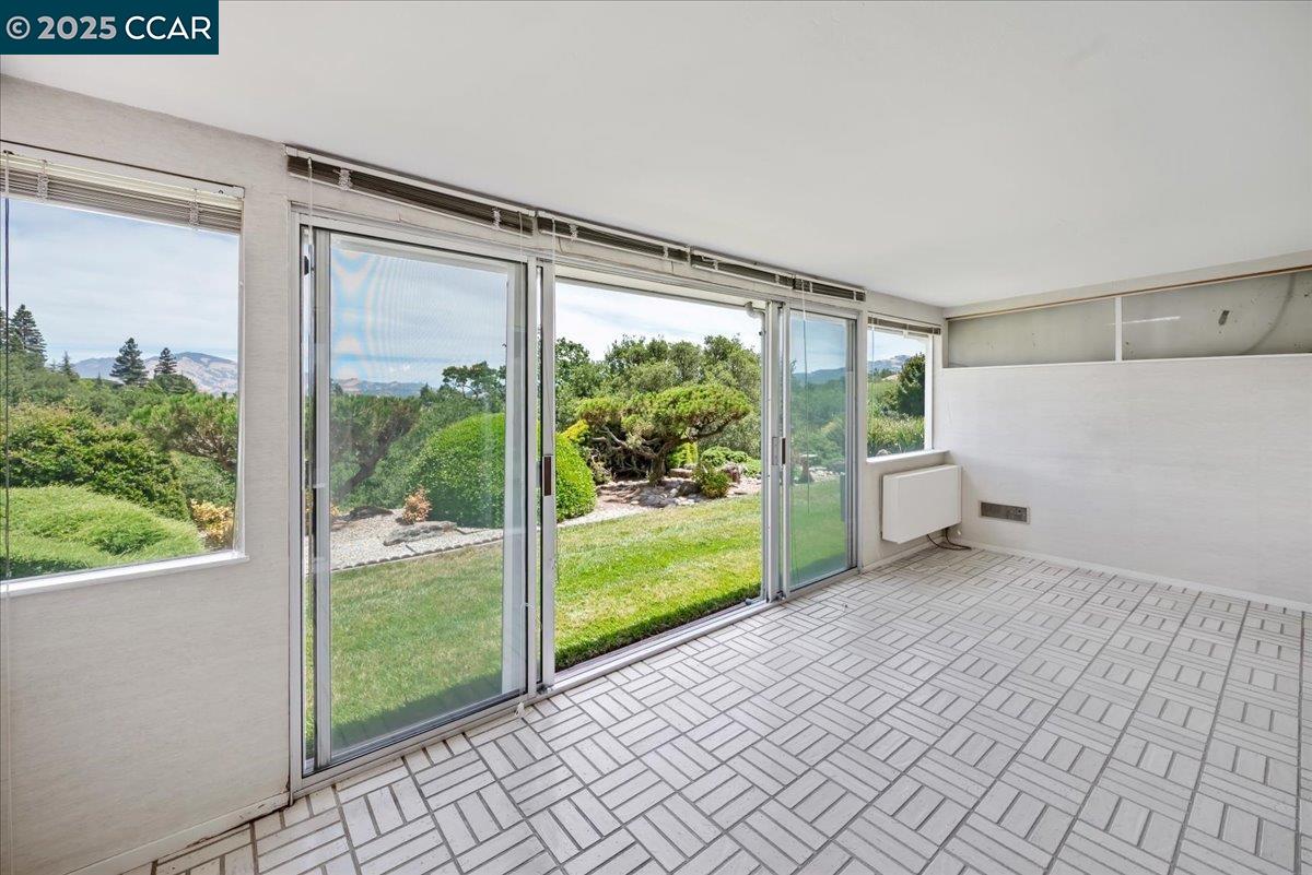 1429 Skycrest Dr # 3