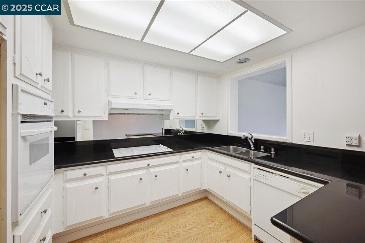 1429 Skycrest Dr # 3