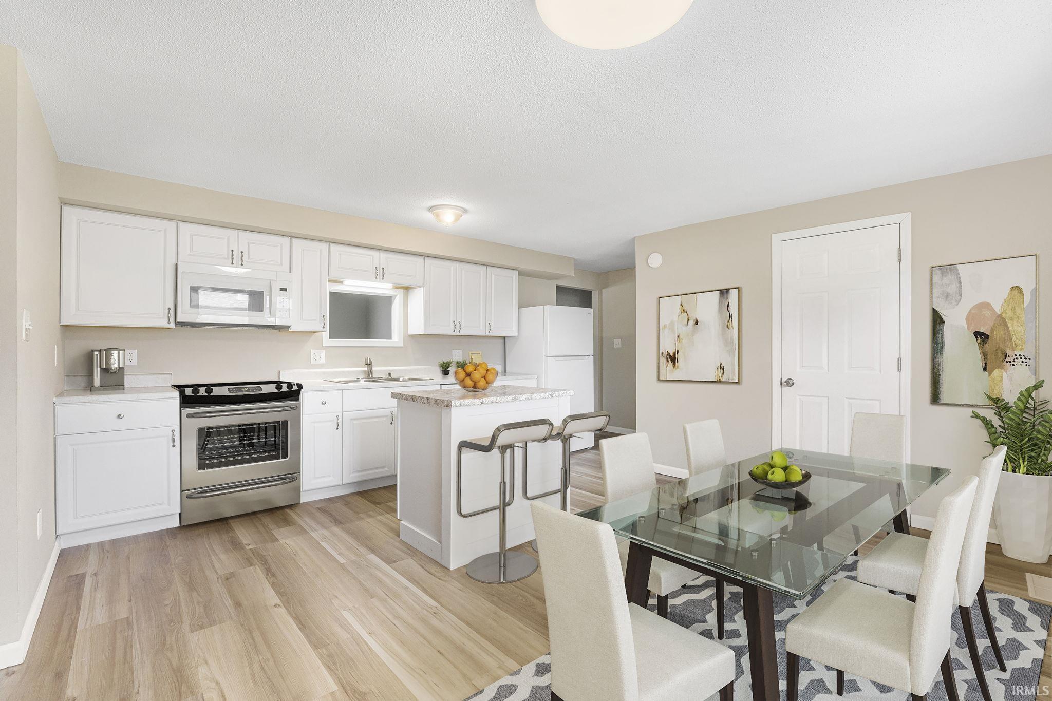 4527 Leeward Cove