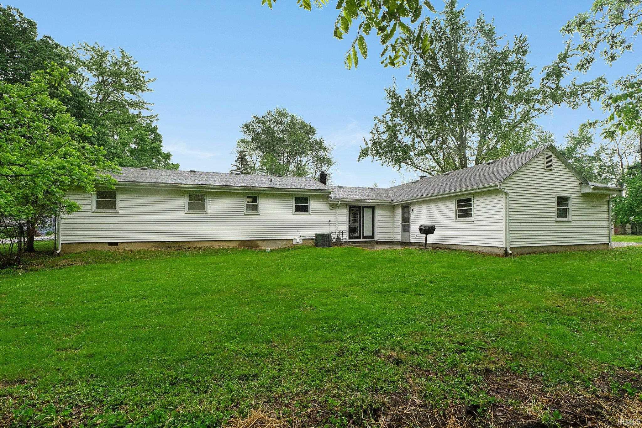 2802 Bellaire Drive