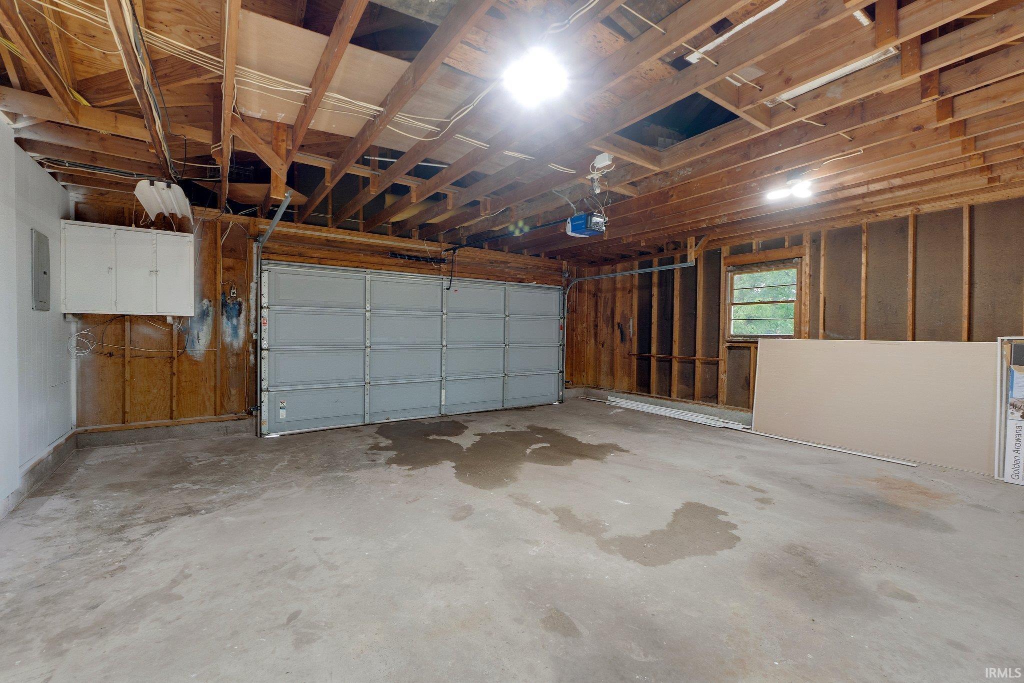 2802 Bellaire Drive