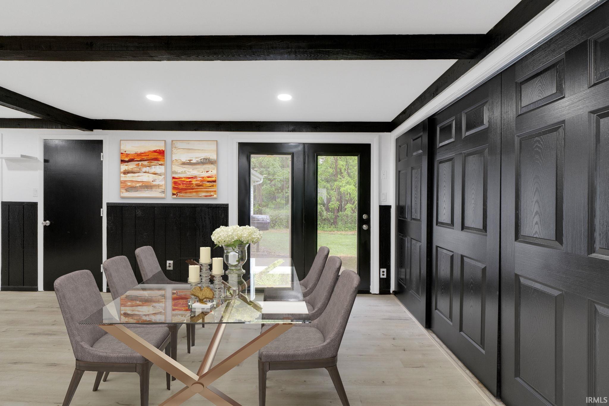 2802 Bellaire Drive