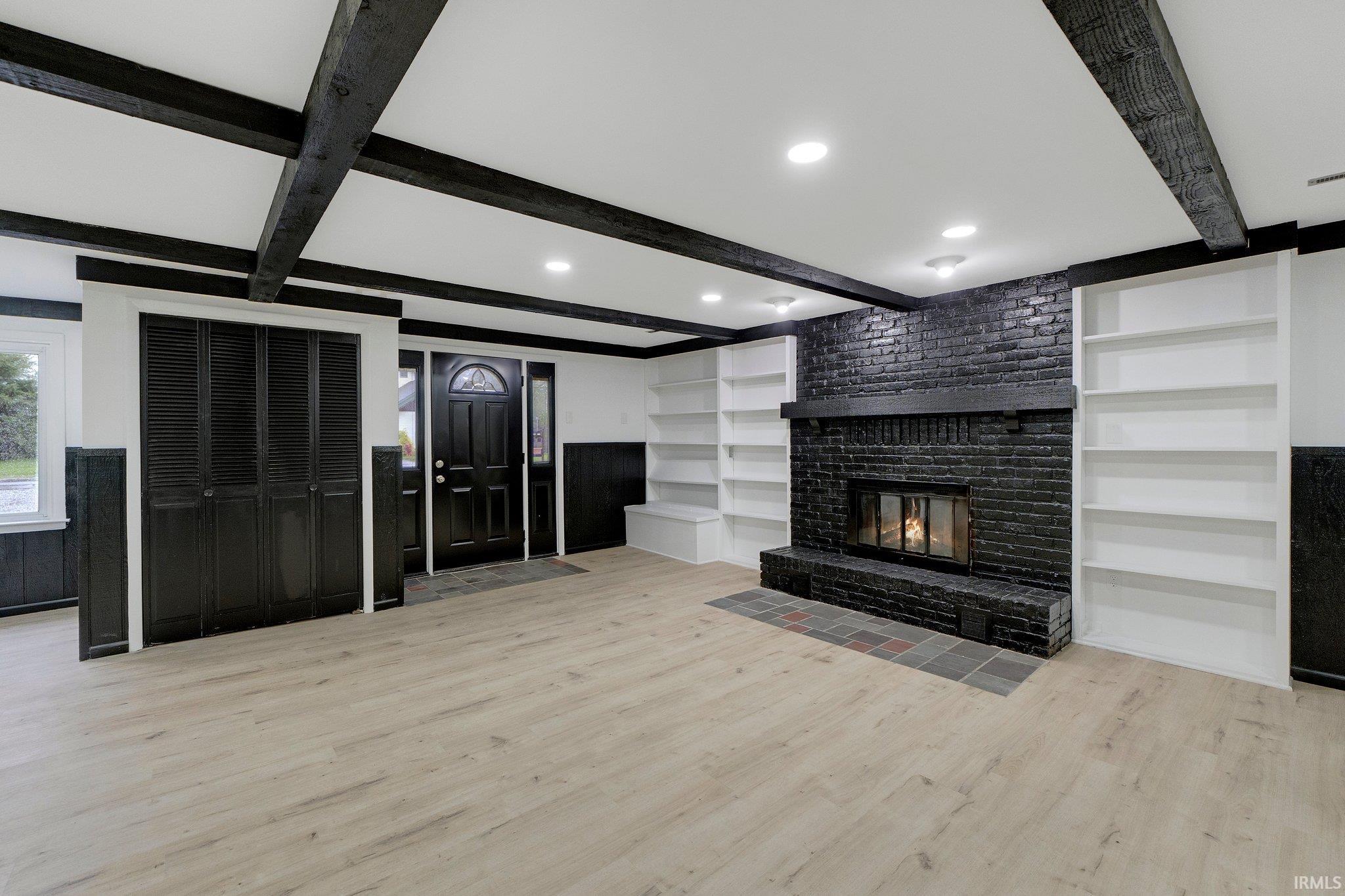 2802 Bellaire Drive