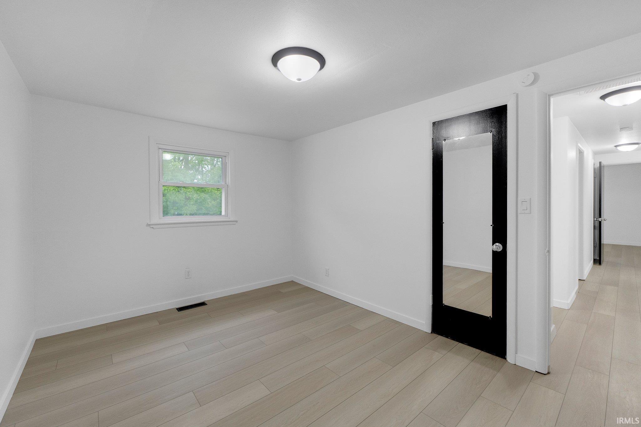 2802 Bellaire Drive