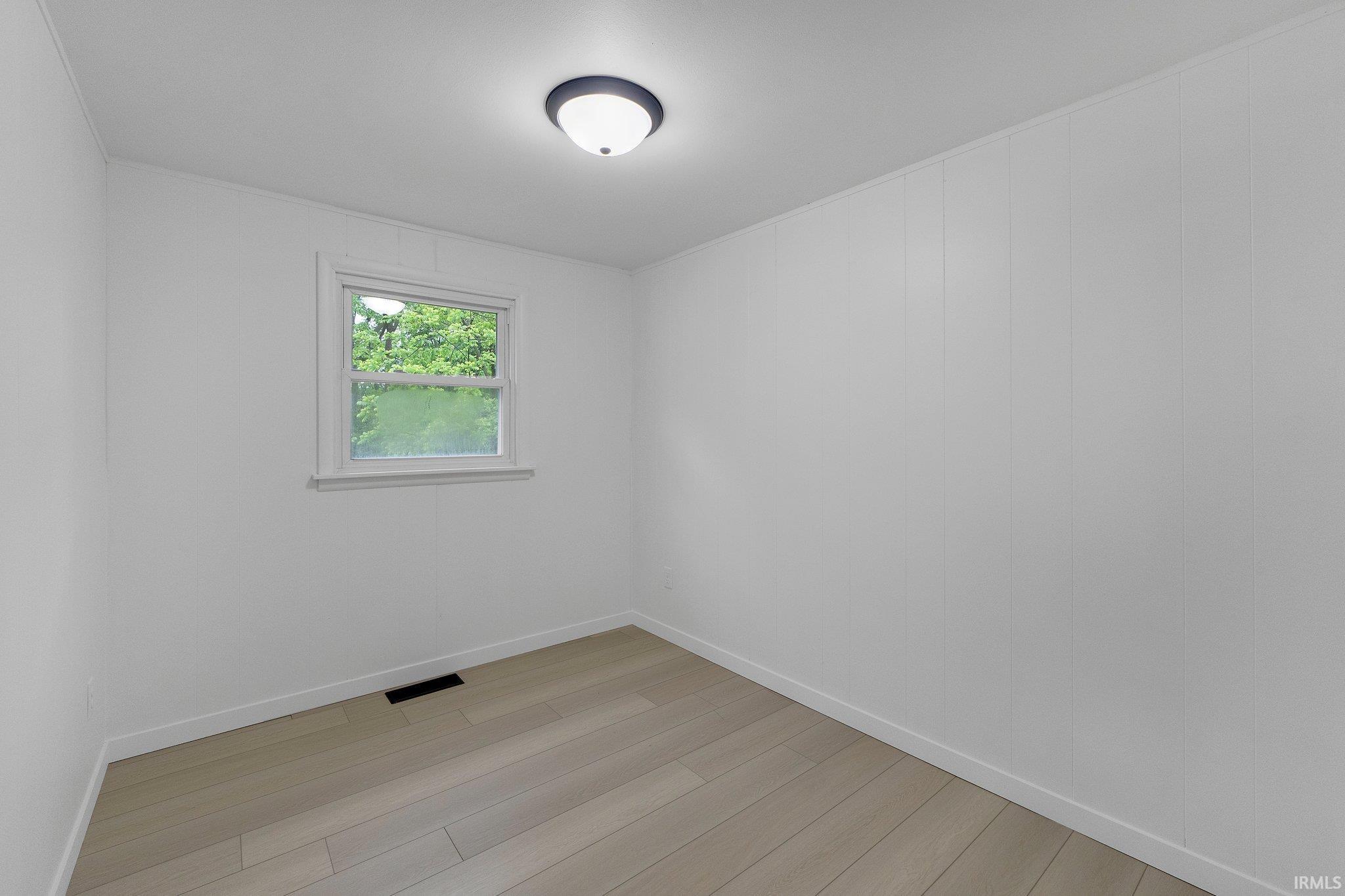 2802 Bellaire Drive