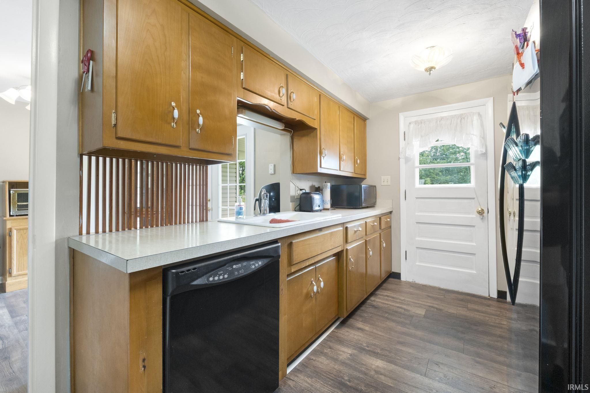 4824 Golfview Drive