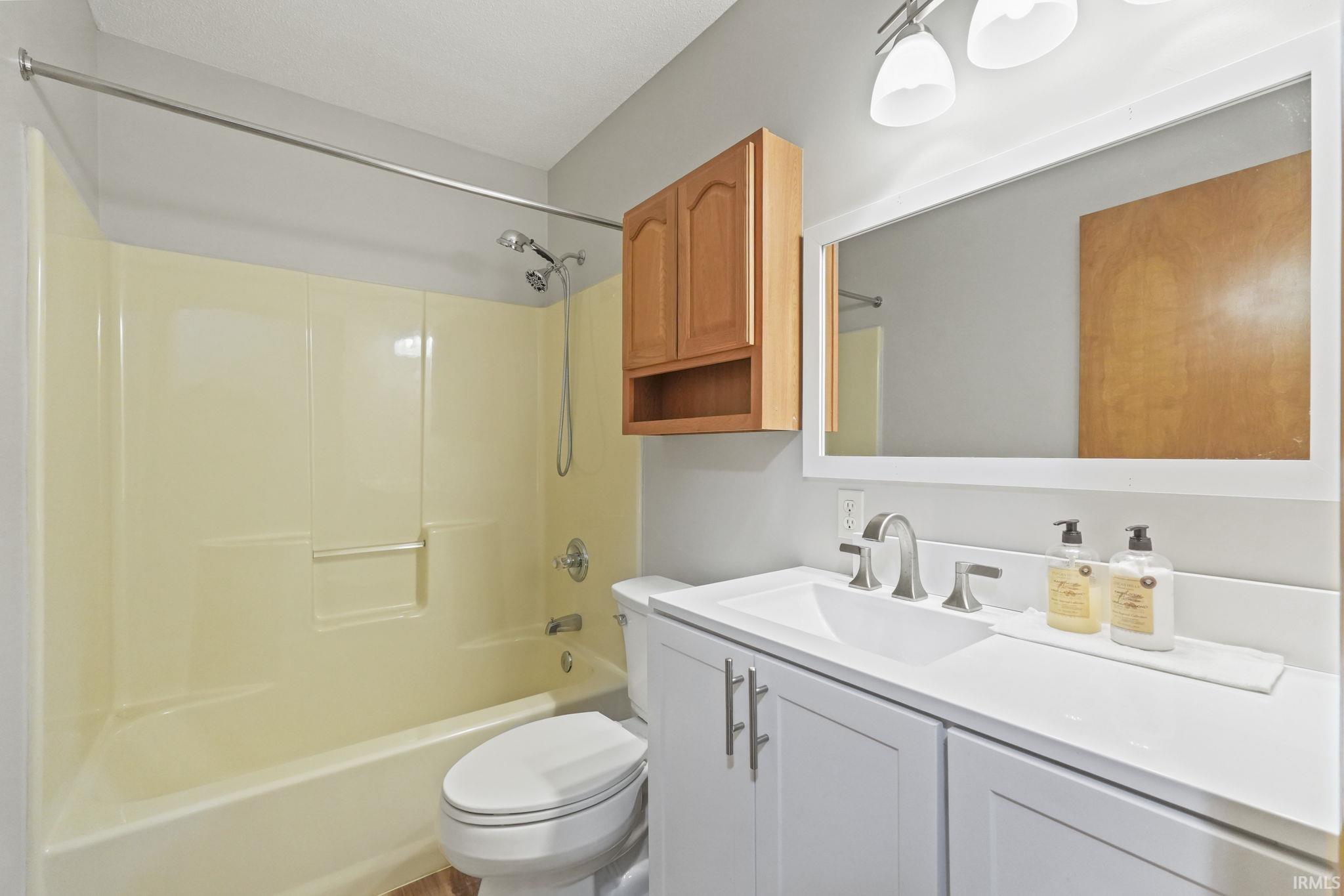 315 Silver Maple Cove