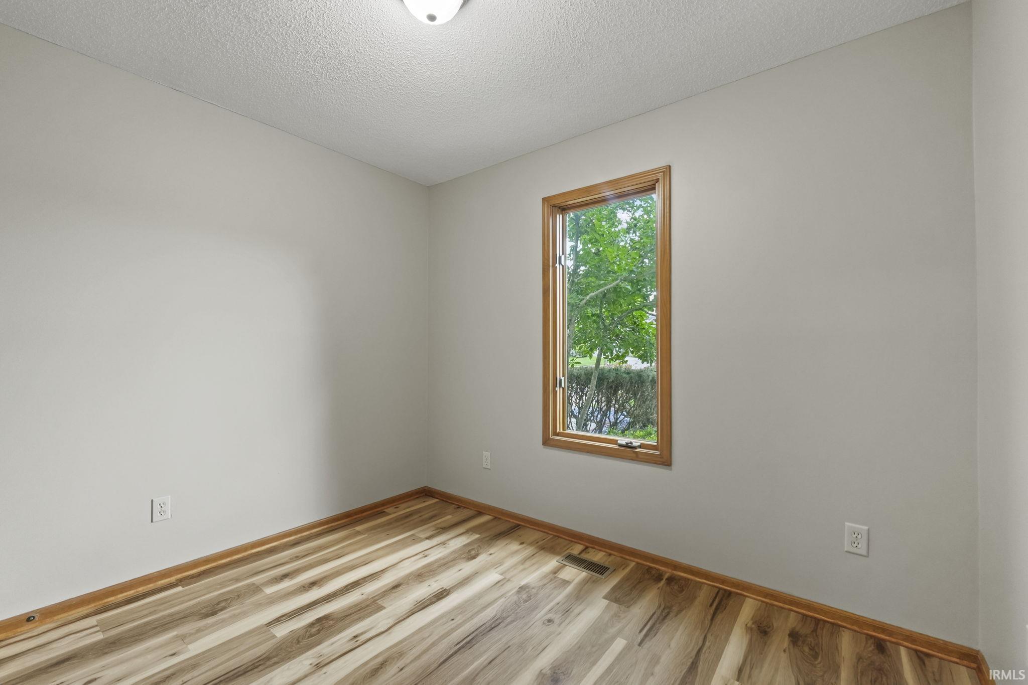 315 Silver Maple Cove