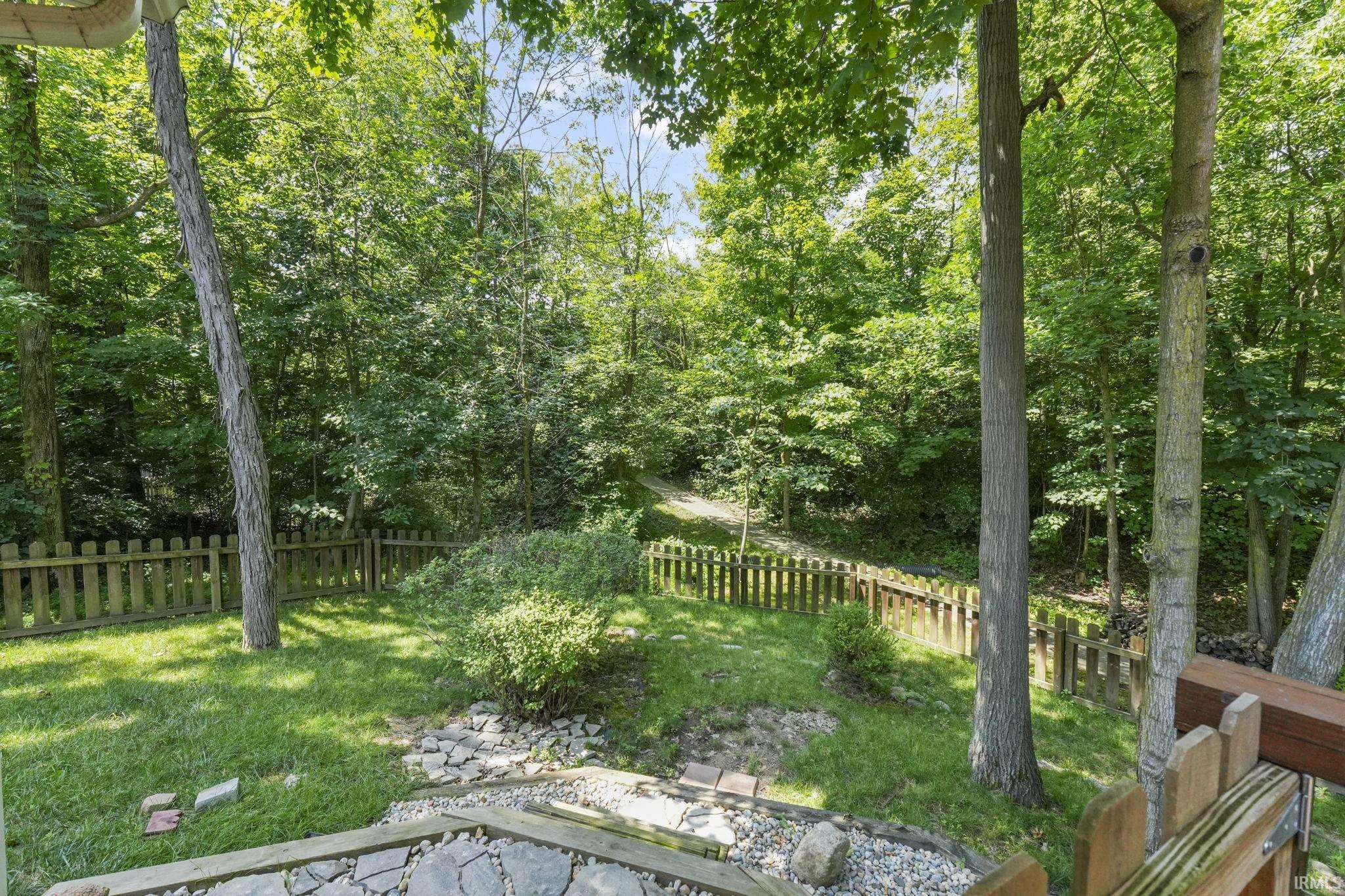 315 Silver Maple Cove