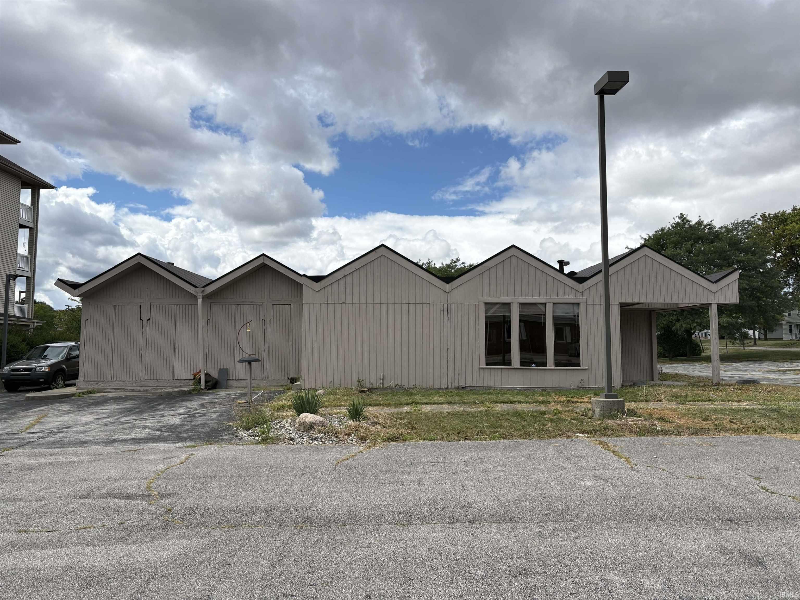 2710 E State Boulevard