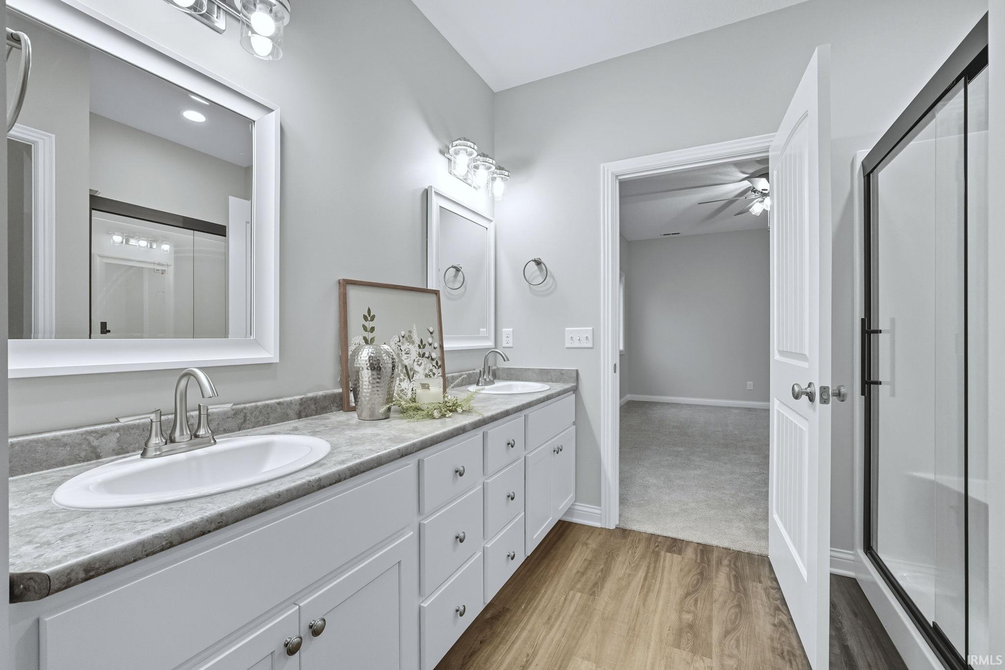 10975 English Street