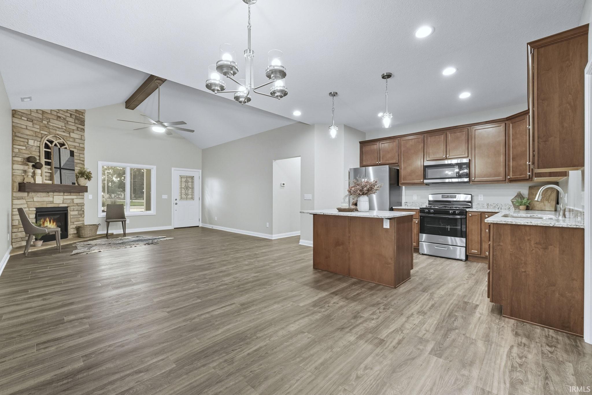 10975 English Street