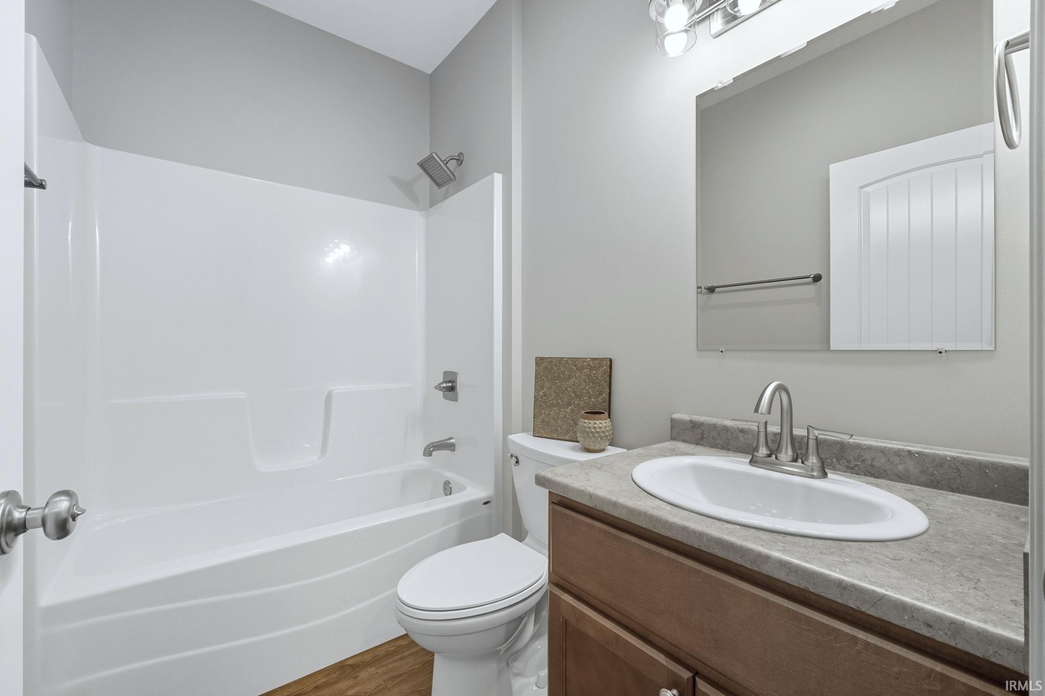 10975 English Street