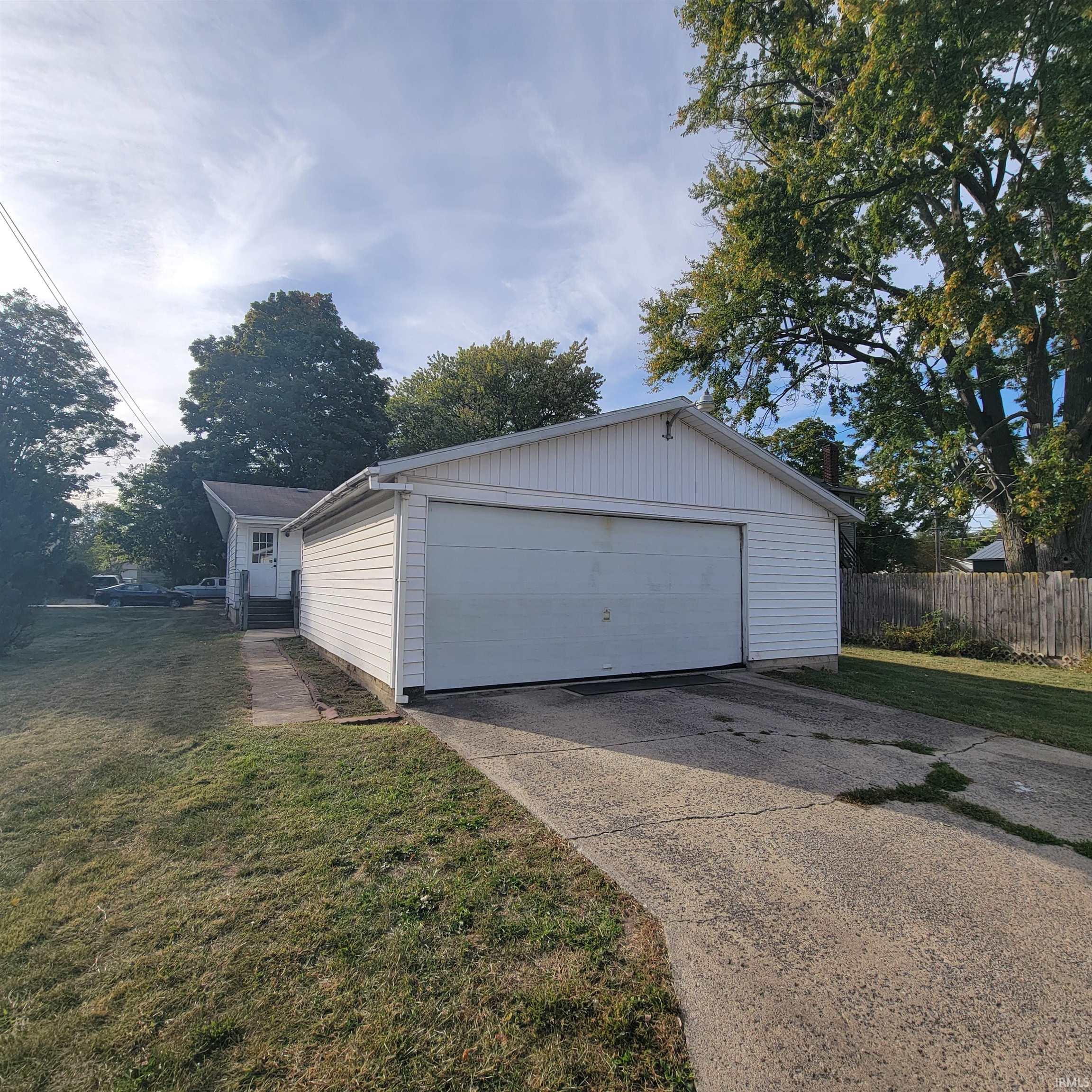 518 S Indiana Avenue