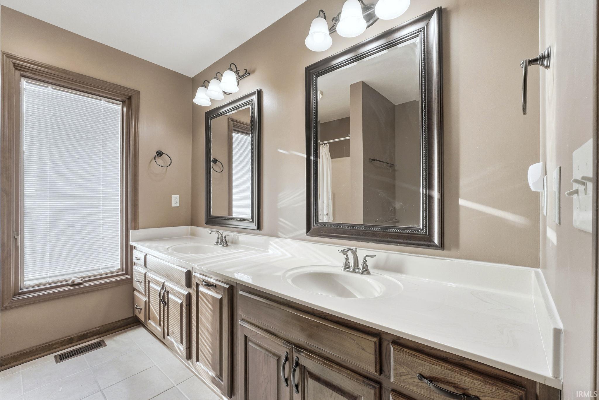 1536 Timberlake Trail