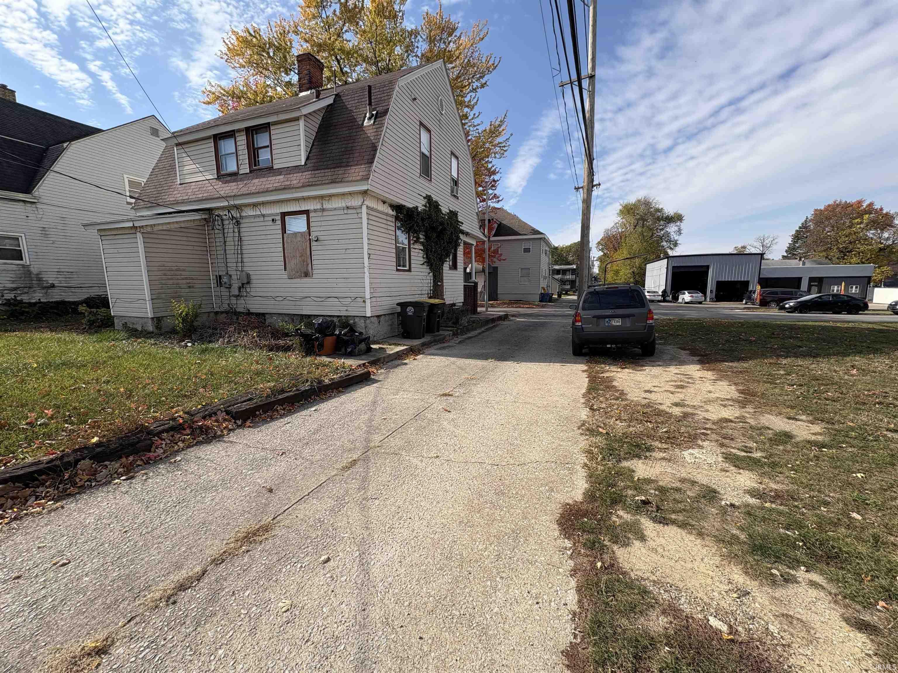 123 W Williams Street