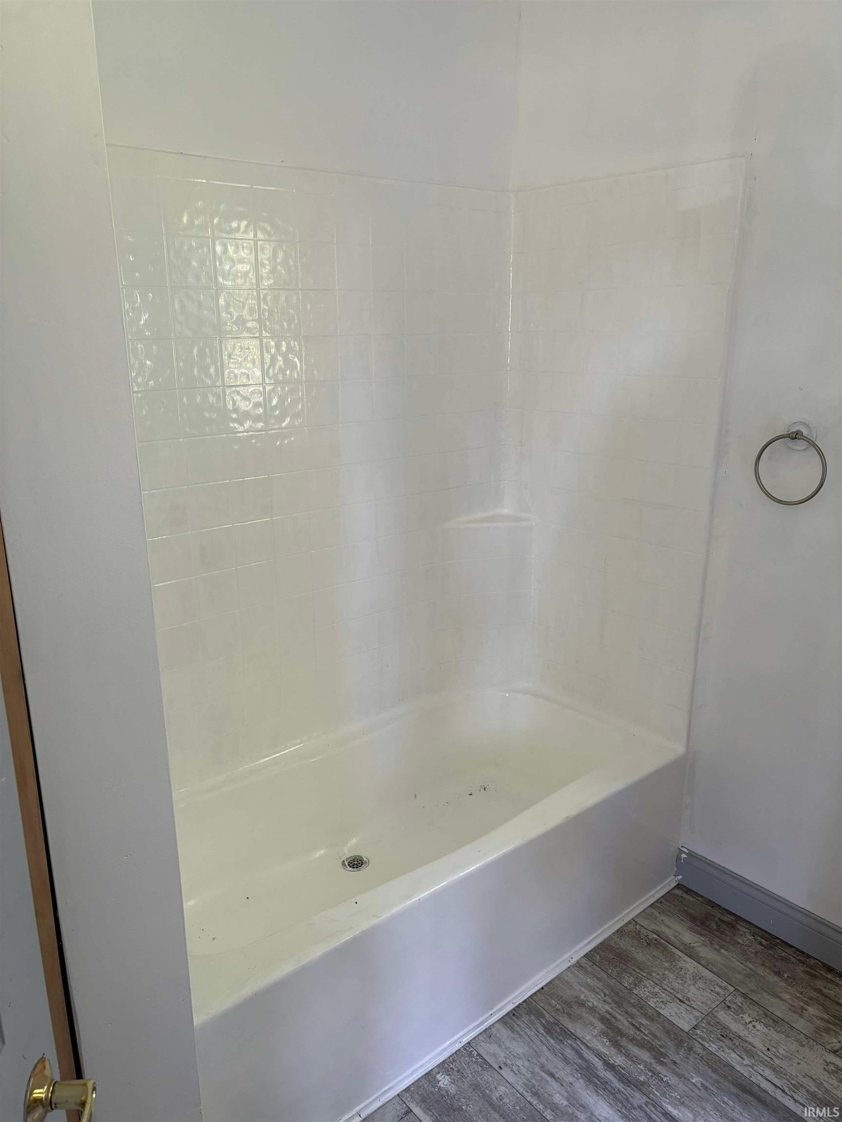 1158 E Summit Street