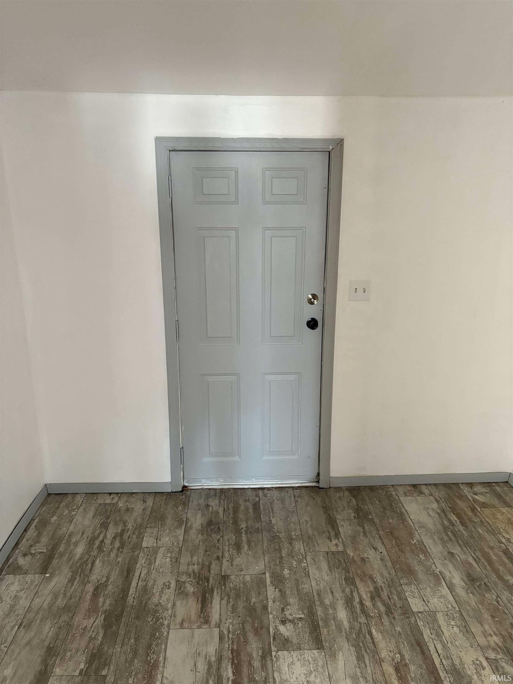 1158 E Summit Street