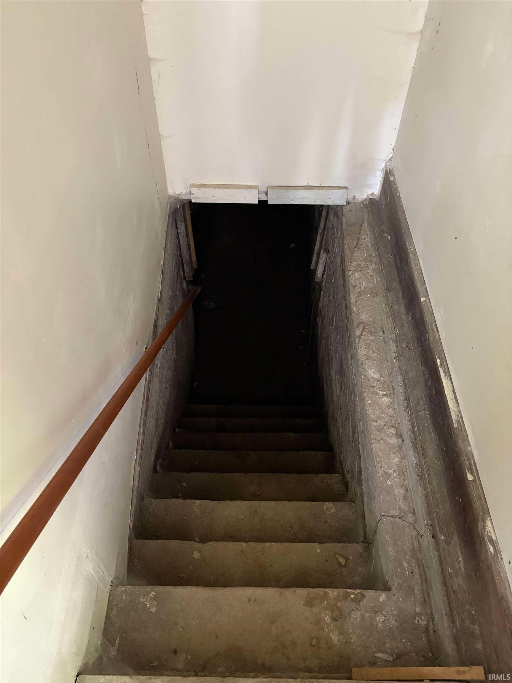 1158 E Summit Street