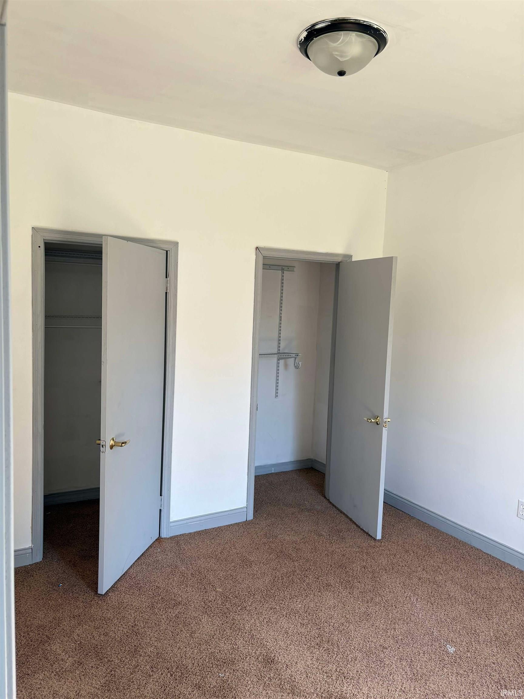 1158 E Summit Street