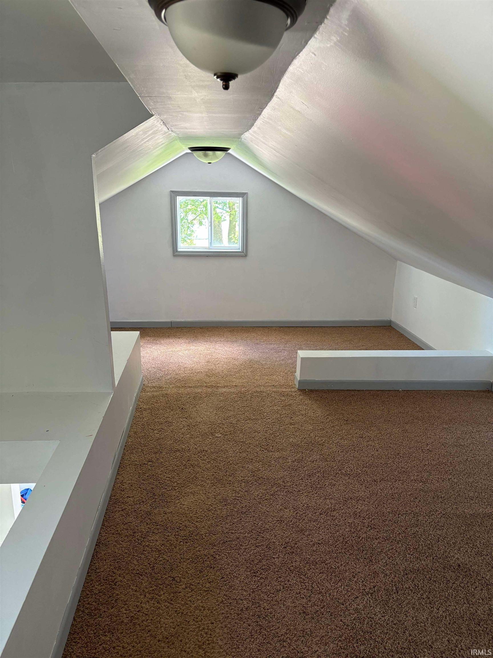 1158 E Summit Street