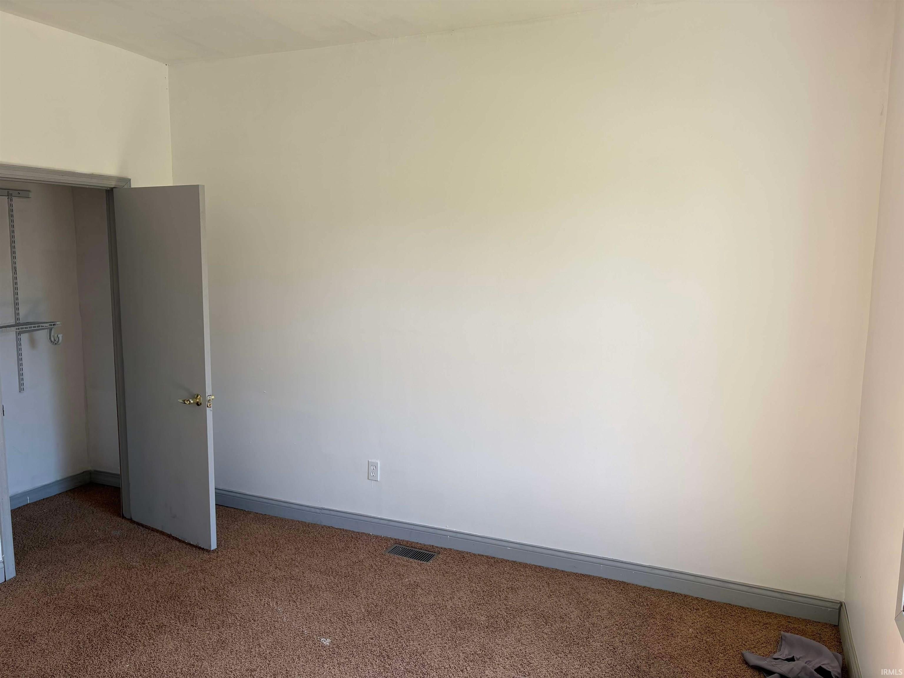 1158 E Summit Street