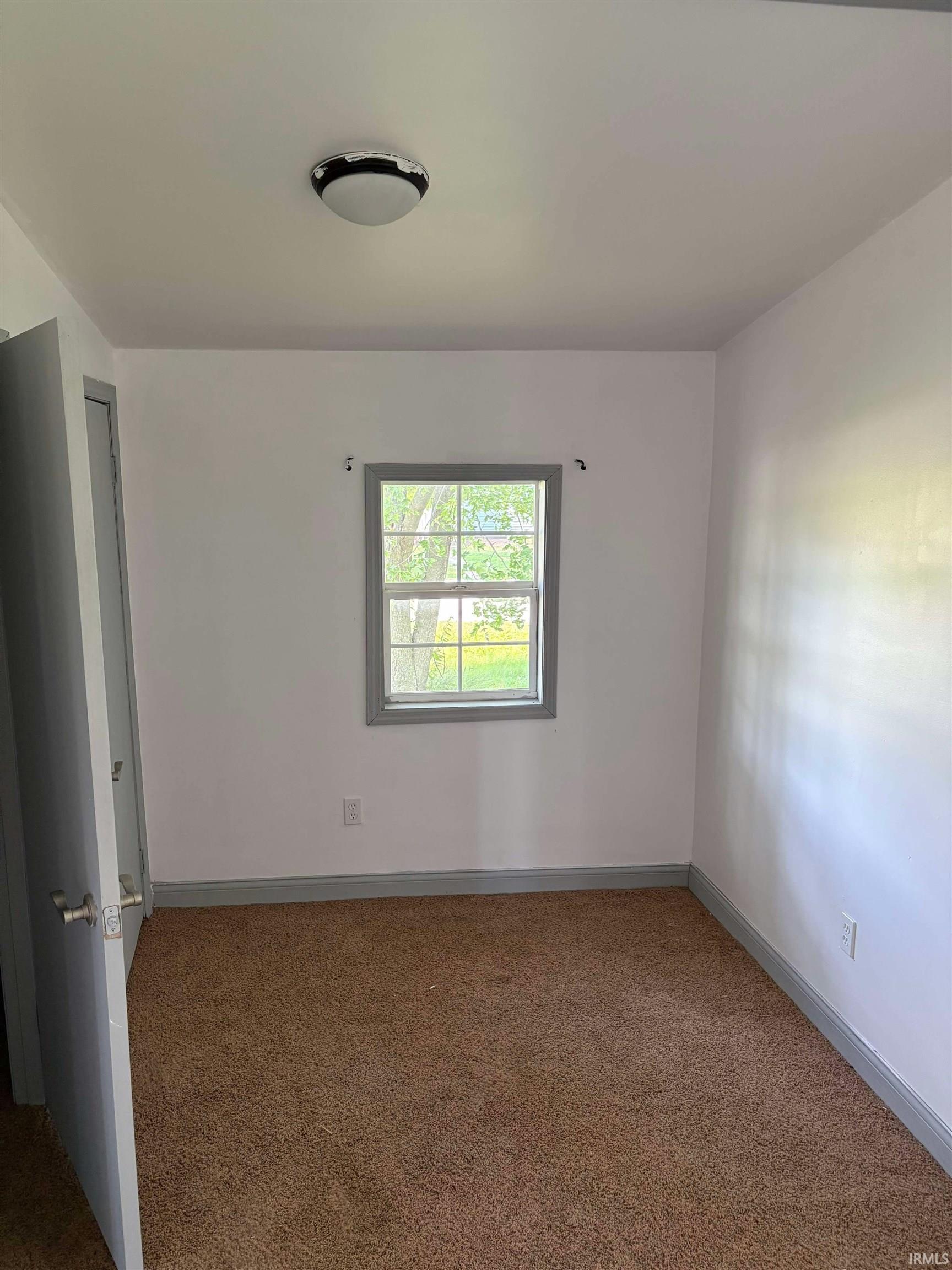 1158 E Summit Street