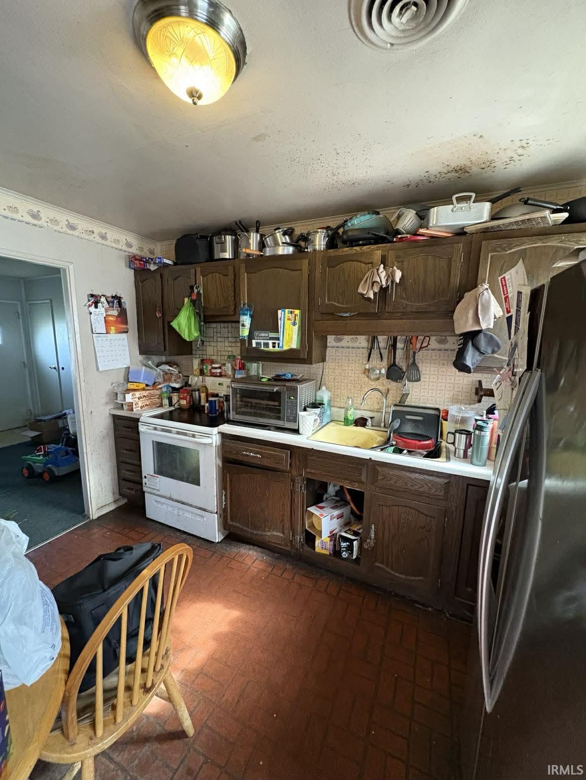 1601 Hillside Avenue