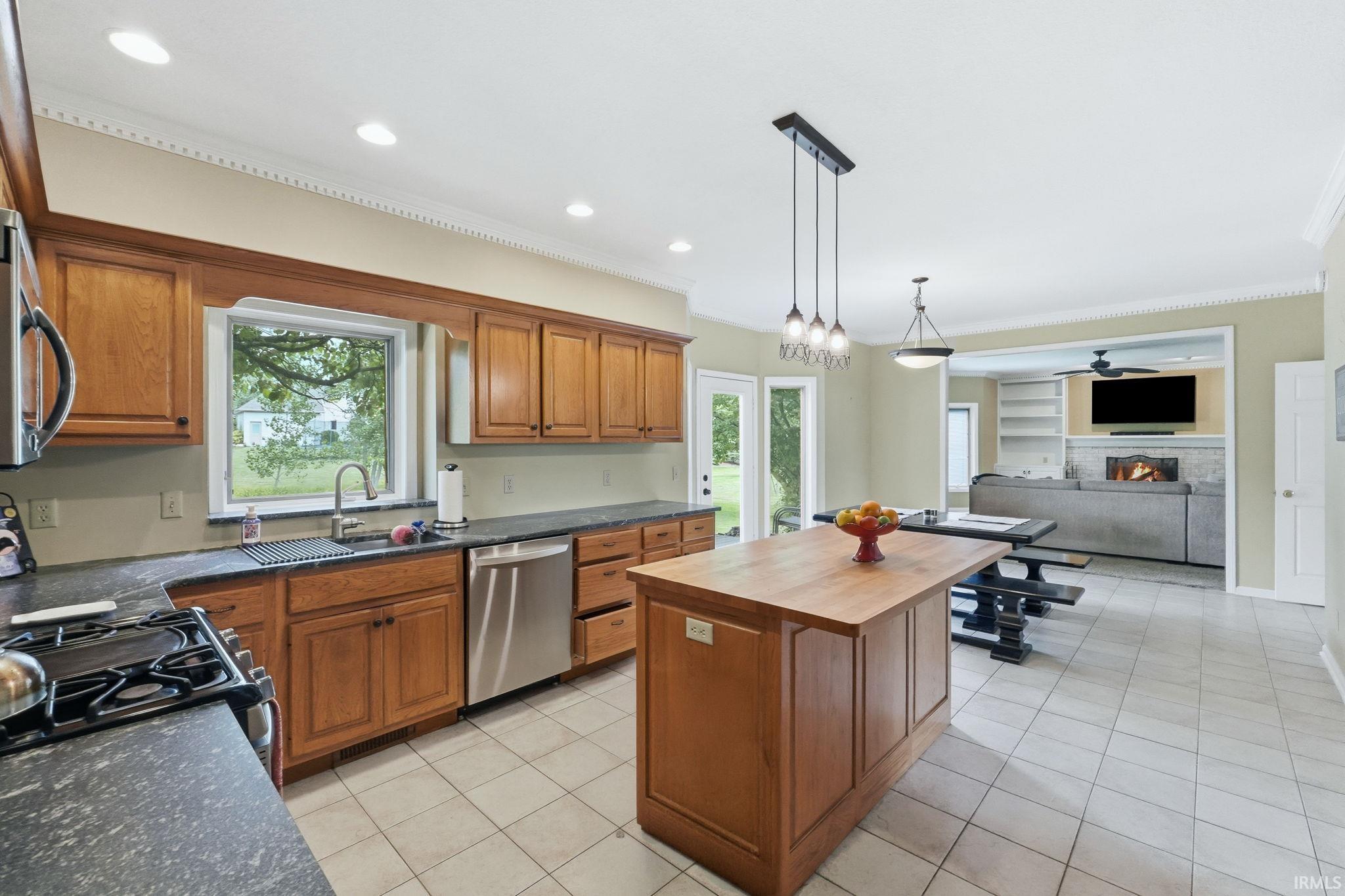 2306 Longleaf Drive