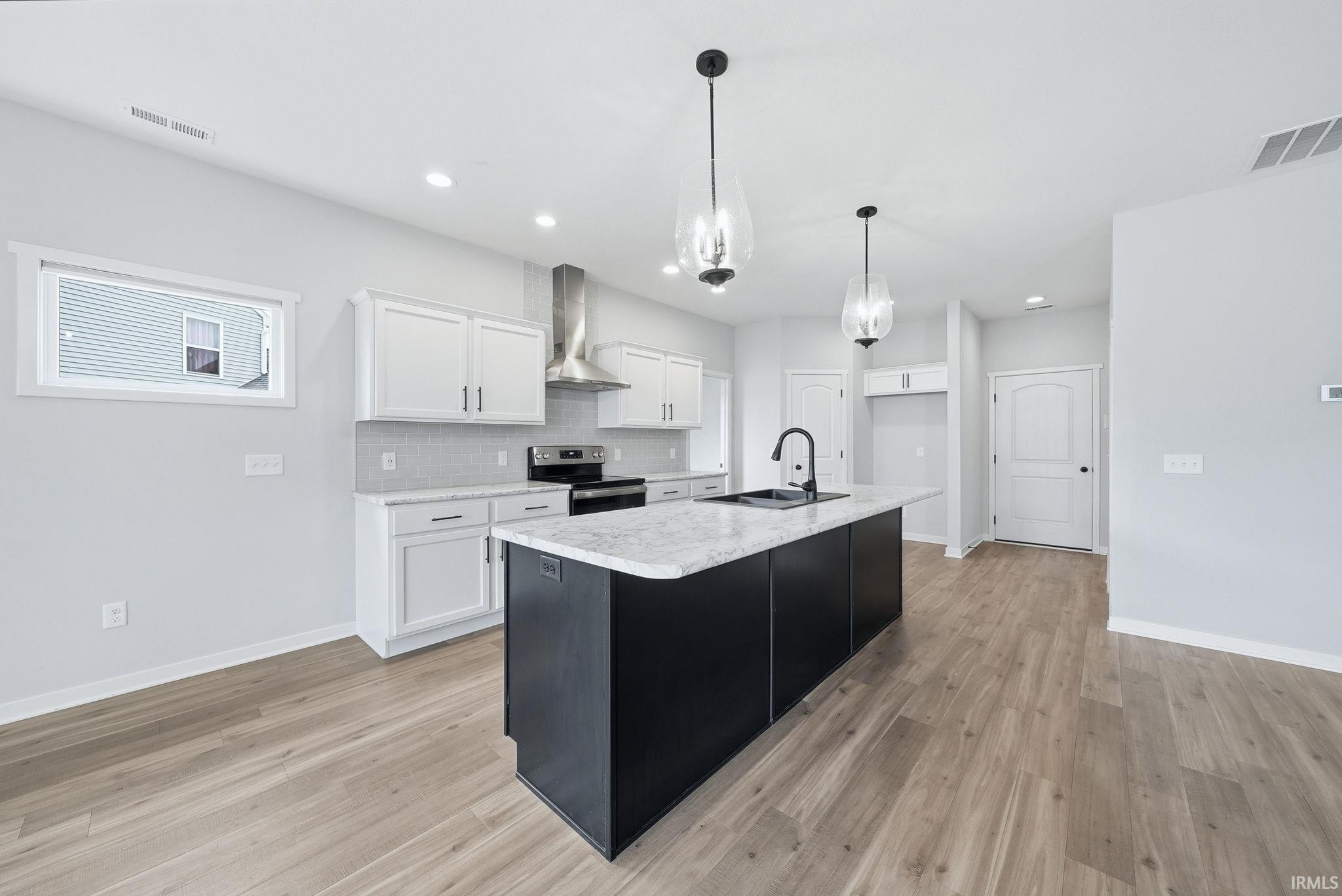1776 Muruntau Grove