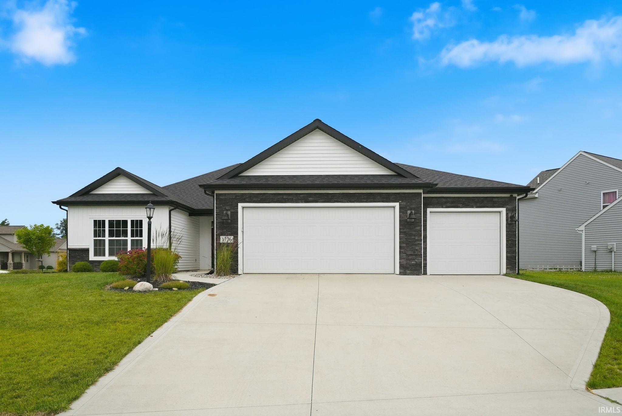 1776 Muruntau Grove