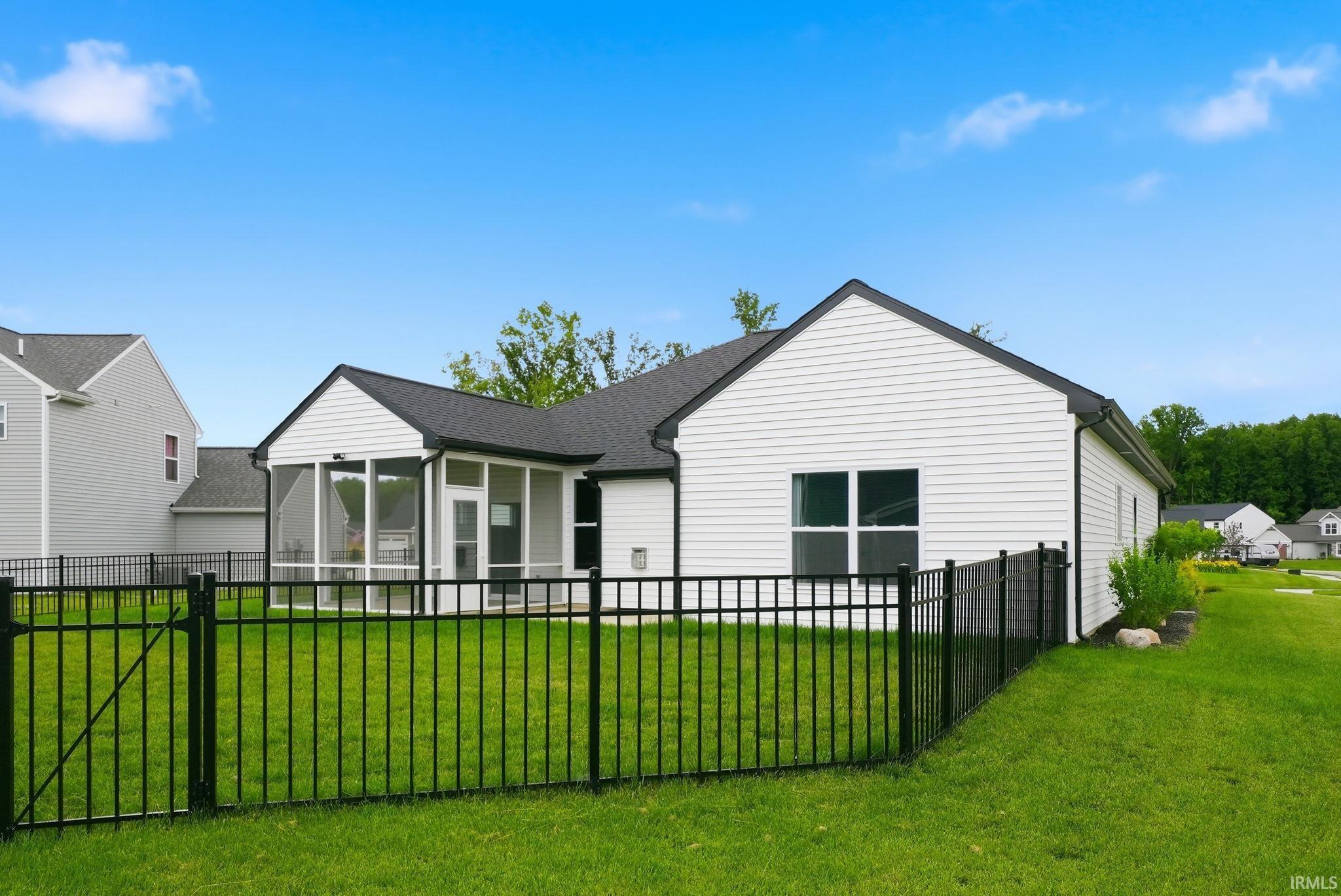 1776 Muruntau Grove