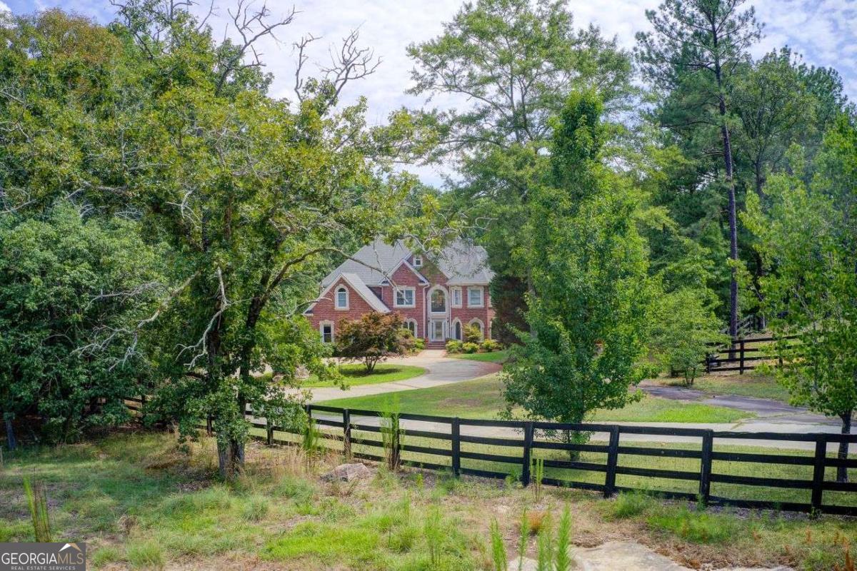 1350 Whitley Road
