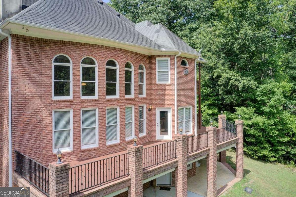1350 Whitley Road