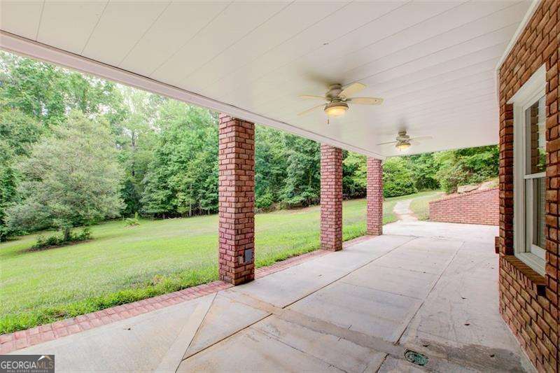 1350 Whitley Road