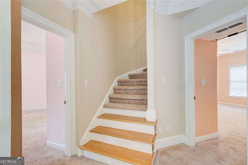 1350 Whitley Road