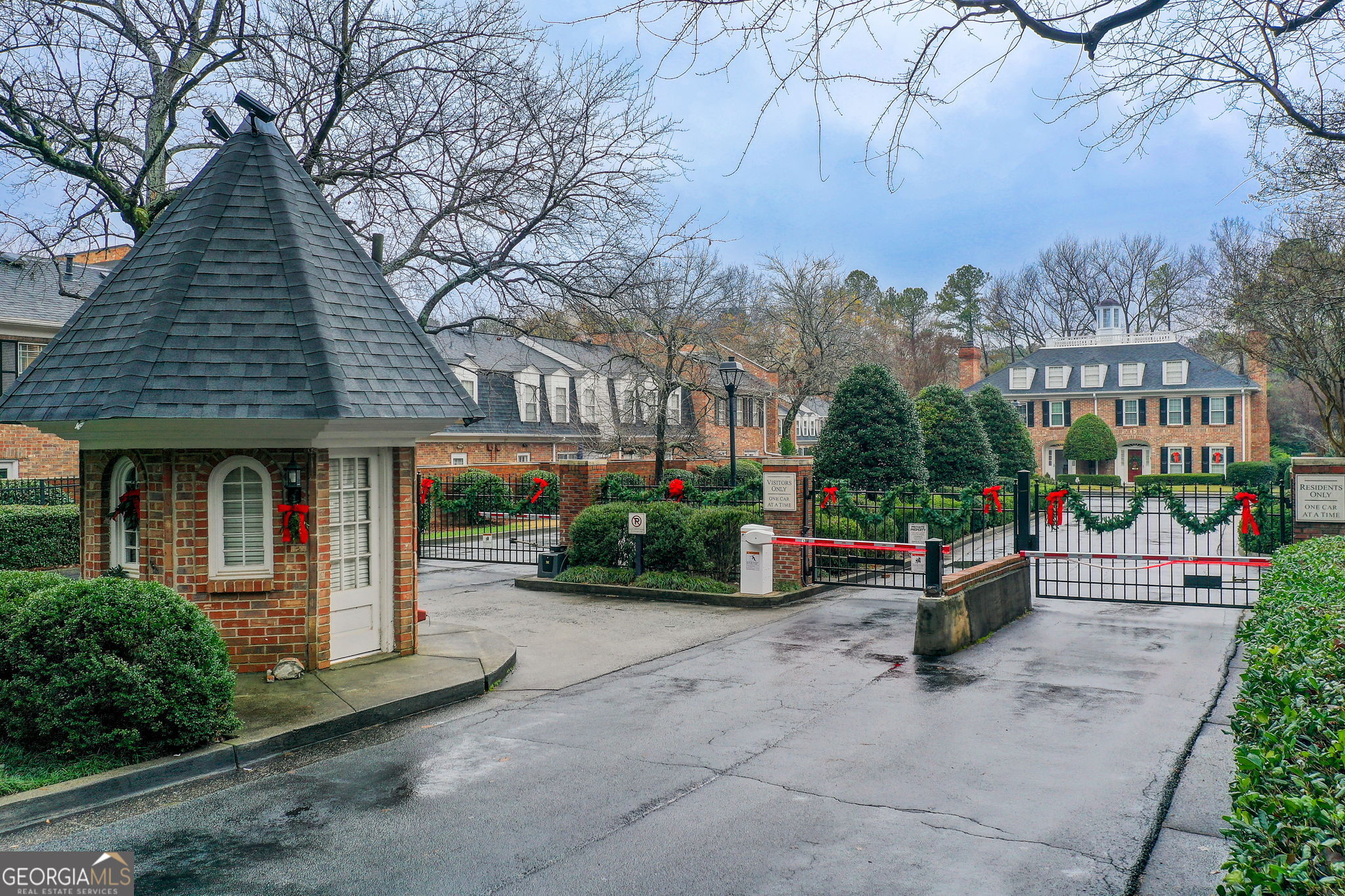 10 Market Square Place NW