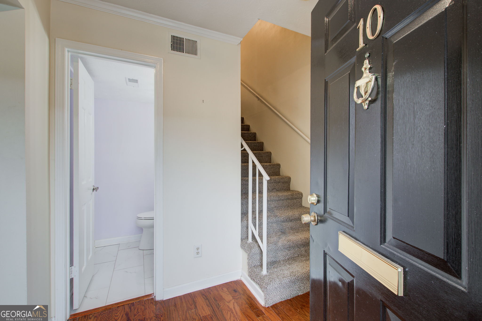 10 Market Square Place NW