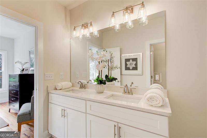 1240 Oakland Terrace SW # B