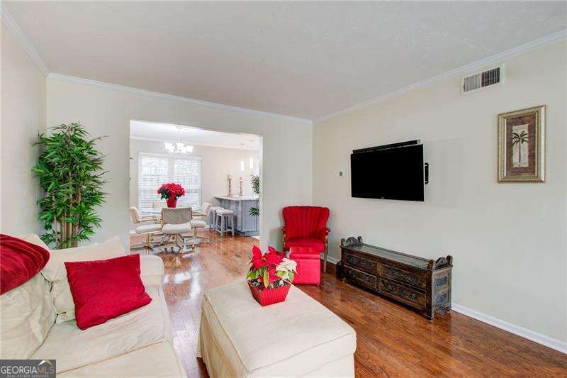 10 Market Square Place NW