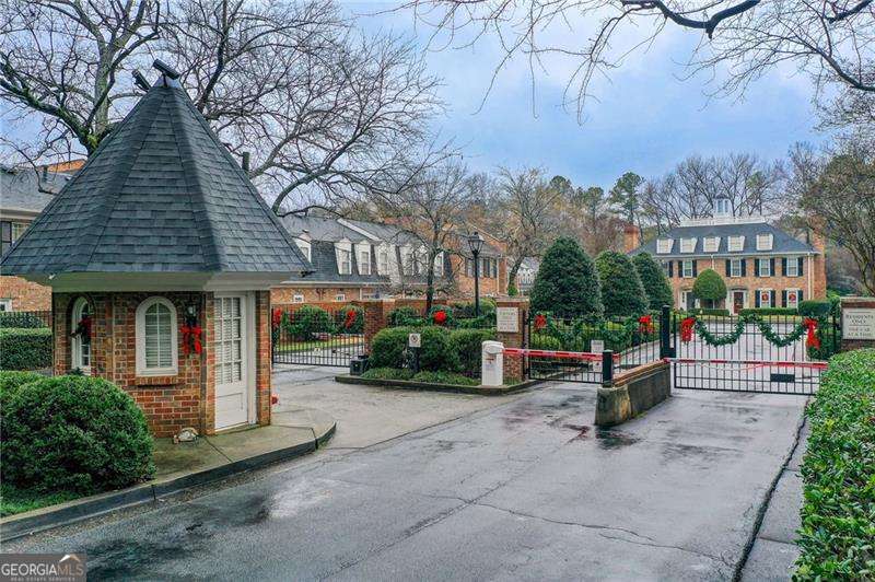 10 Market Square Place NW