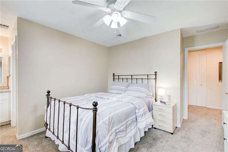 10 Market Square Place NW