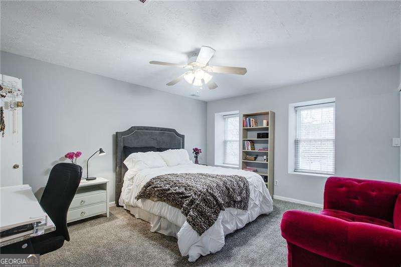 10 Market Square Place NW