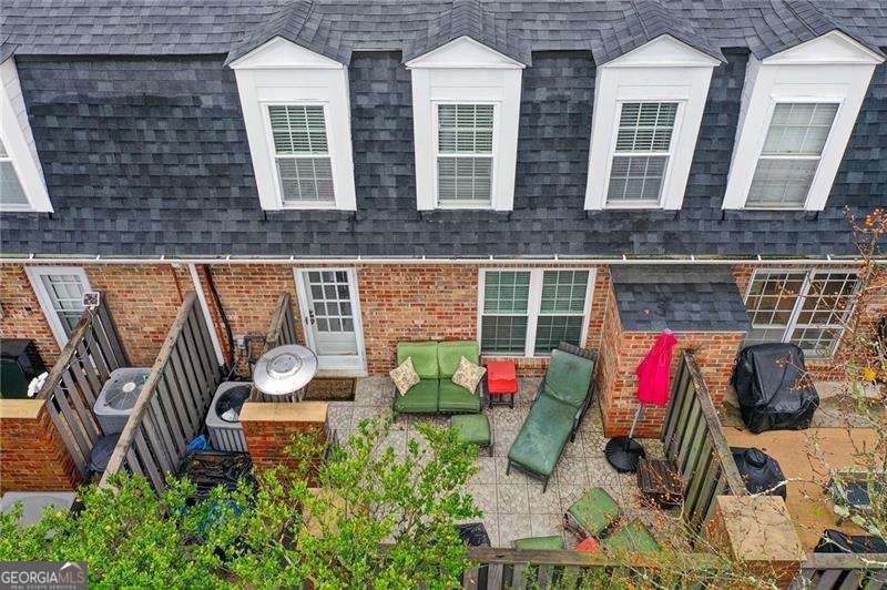 10 Market Square Place NW