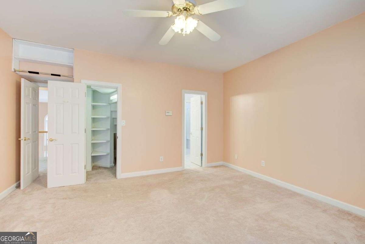 1350 Whitley Road