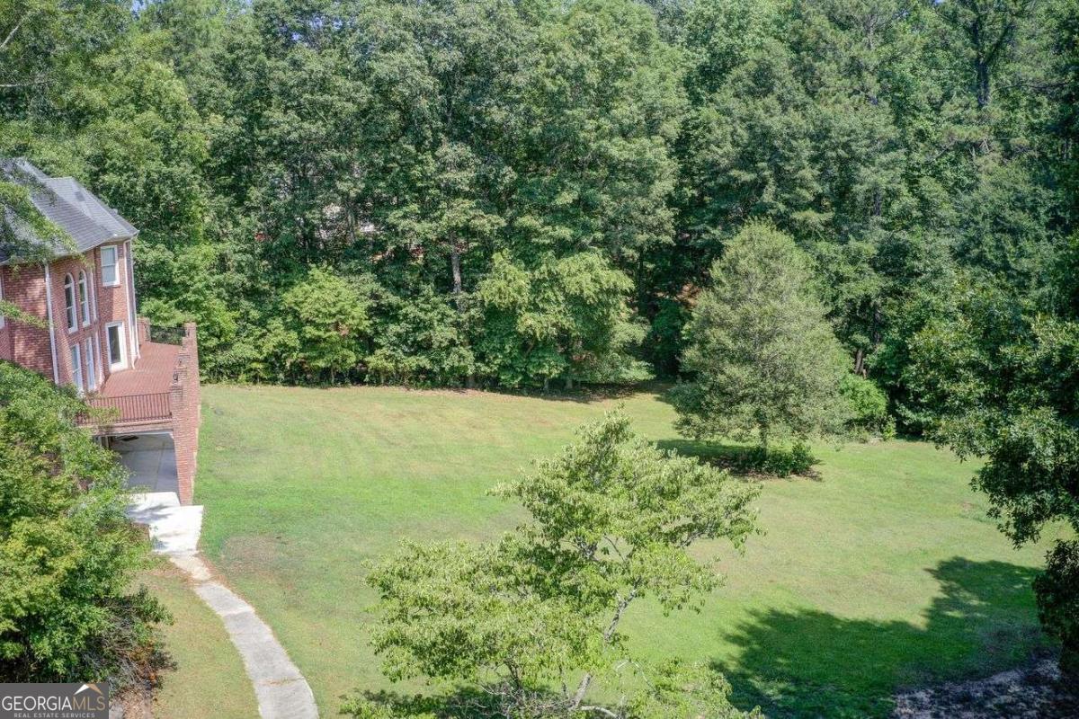 1350 Whitley Road