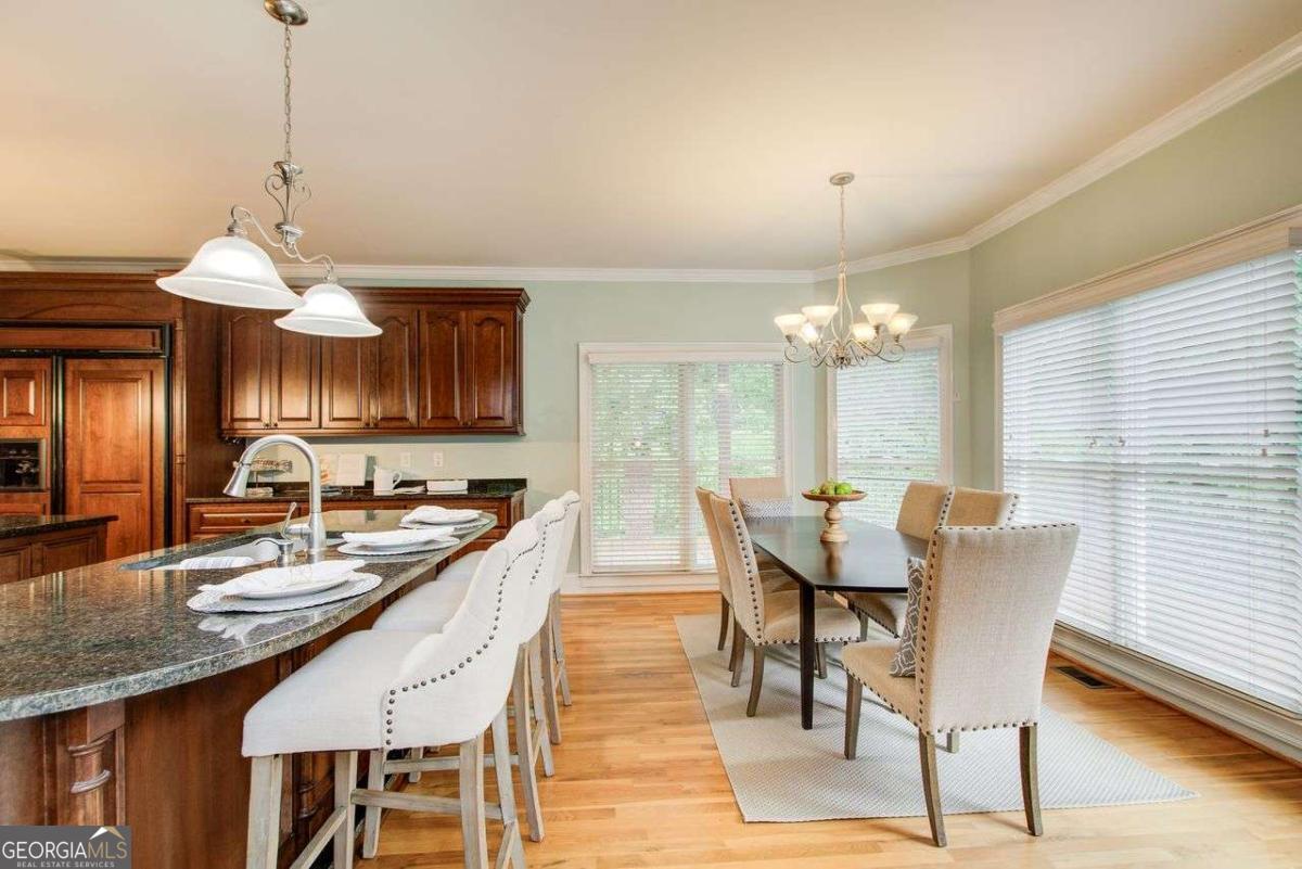 1350 Whitley Road