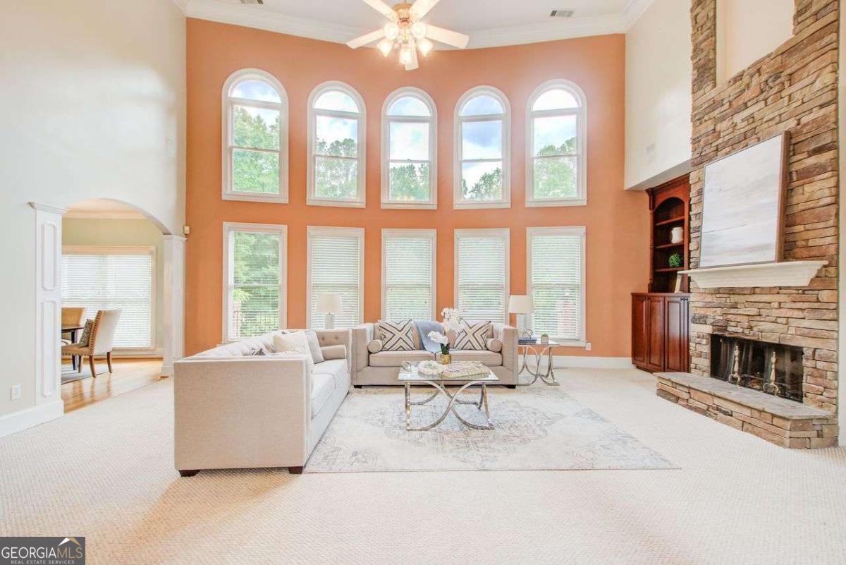 1350 Whitley Road