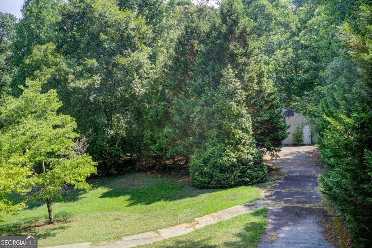 1350 Whitley Road