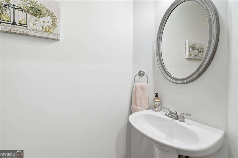 1114 Firethorne Pass